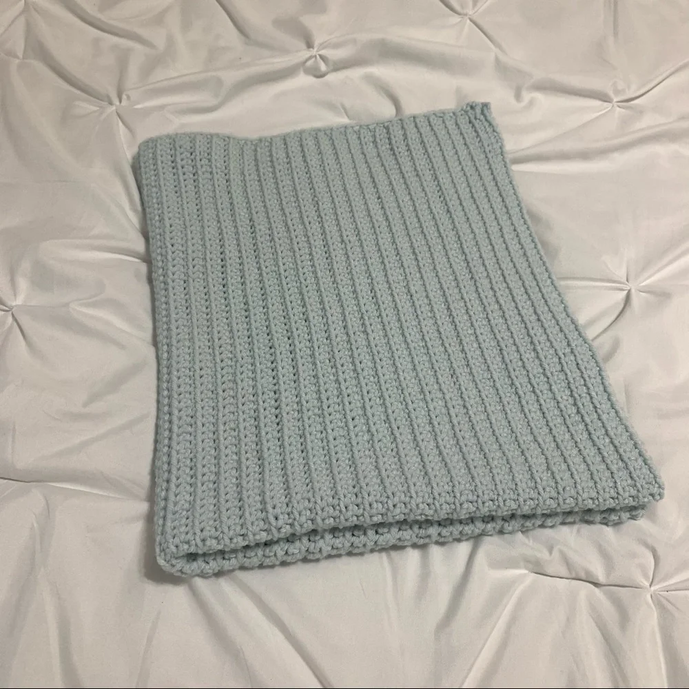 Vintage blue crocheted knit blanket throw